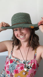 Load image into Gallery viewer, Olive Bemidji Sunhat
